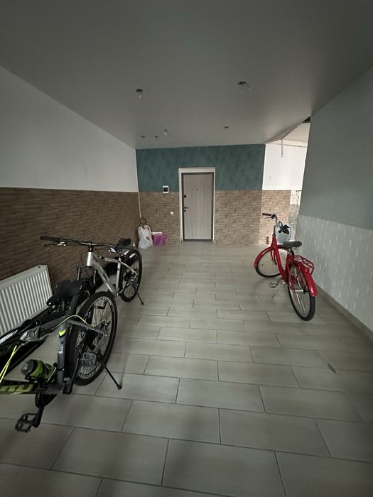 Продаж комерційного приміщення 85 метрів (1поверх+цоколь) центр міста