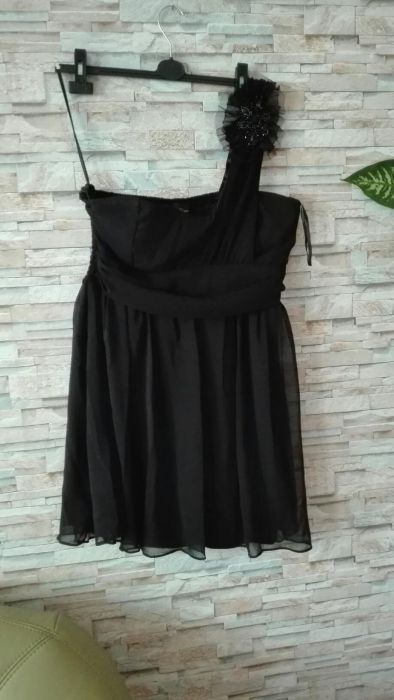 Sukienka na jedno ramię r.44