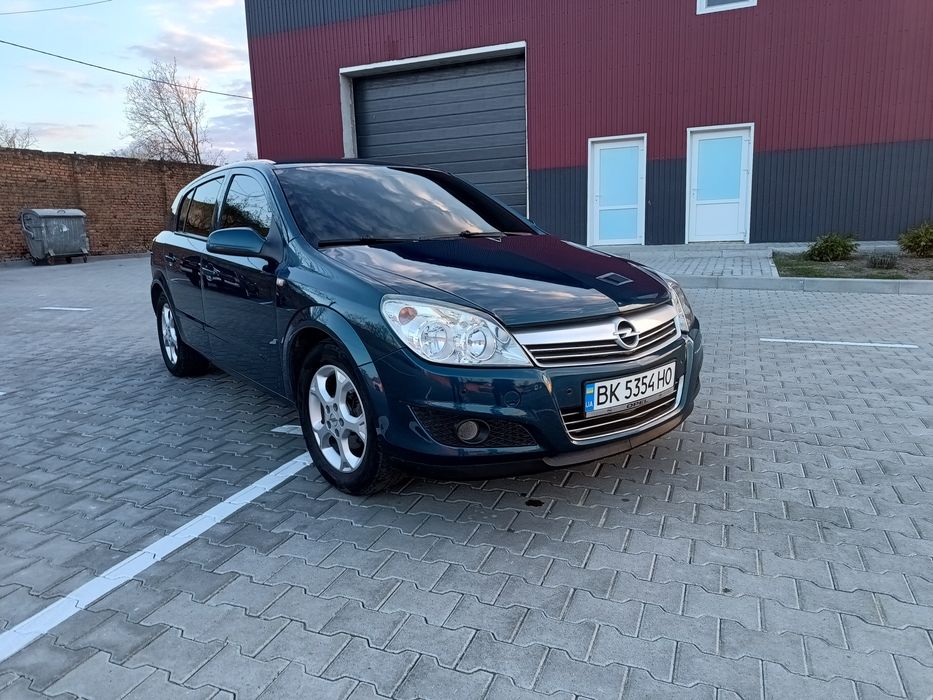 Продам  Opel Astra H