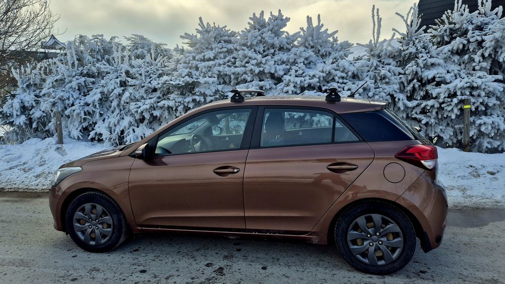 PIĘKNY HYUNDAI I2 0 1,2 Blie Drive Classic+c