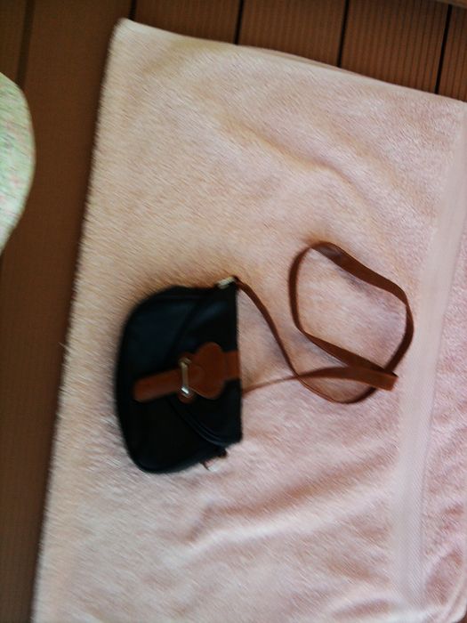 Mała zgrabna torebka Dorothy Perkins - długi pasek !!!