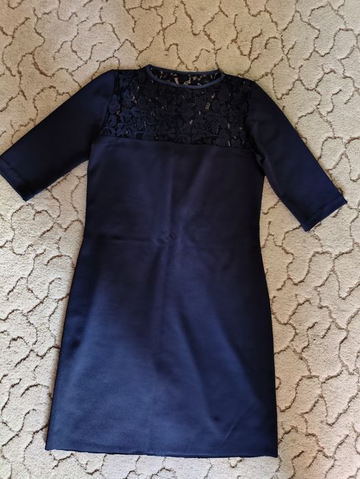 Сукня жіноча. Нарядна,стрейчова. Довжина вище коліна.