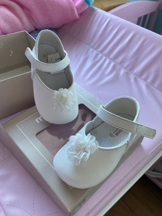Buciki dla dziewczynki Mayoral newborn, białe 19