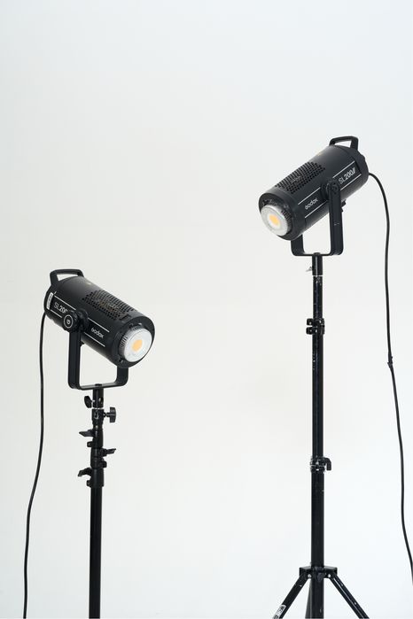 Godox SL200II  — постійне студійне світло (є 2 прилади)