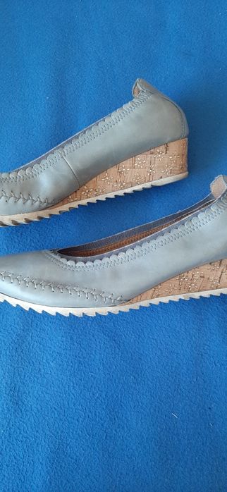 Sprzedam buty wiosenno jesienne