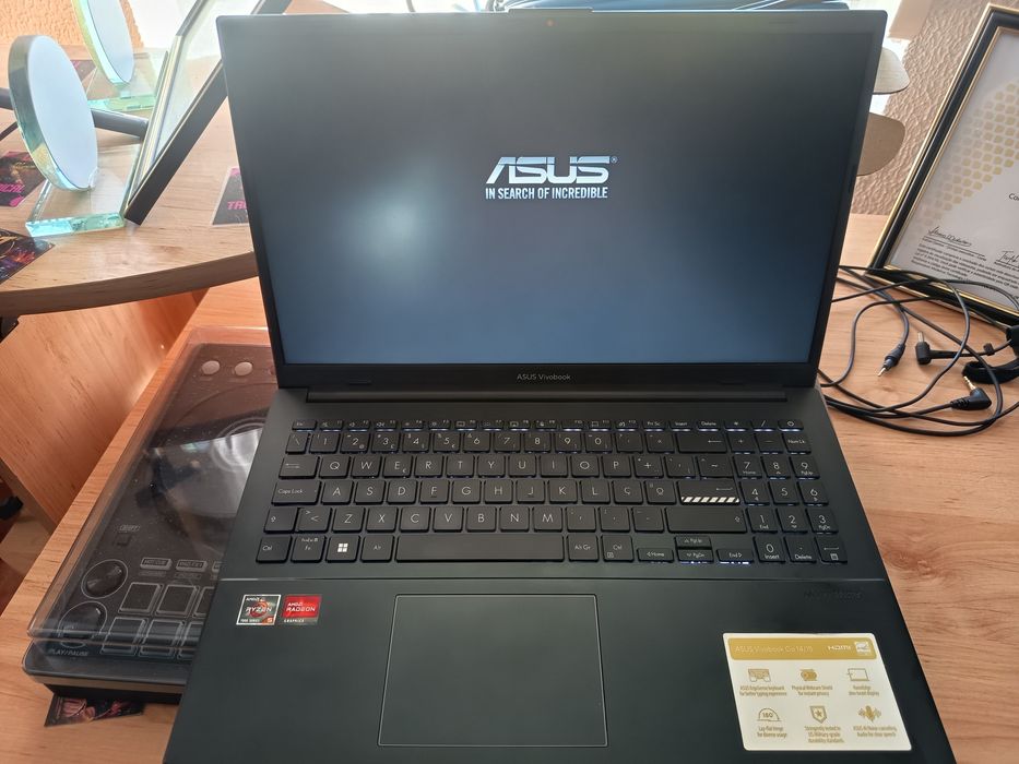 PC Portátil Asus Vivobook E1504FA-R57ALHDPB2