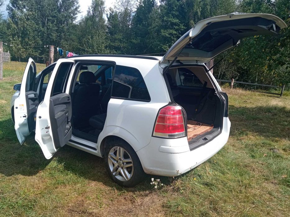 Opel zafira 2007 р.в. , 1.6 куб в хорошому стані.