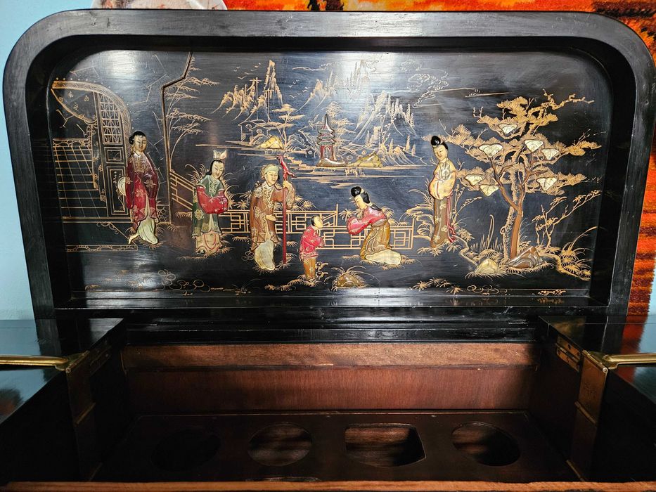 Magnifico móvel bar Oriental - óptimo estado geral