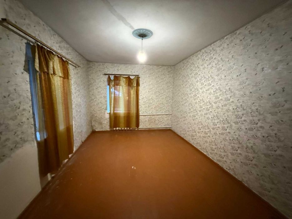 Продам будинок в районі школи Малодолинське