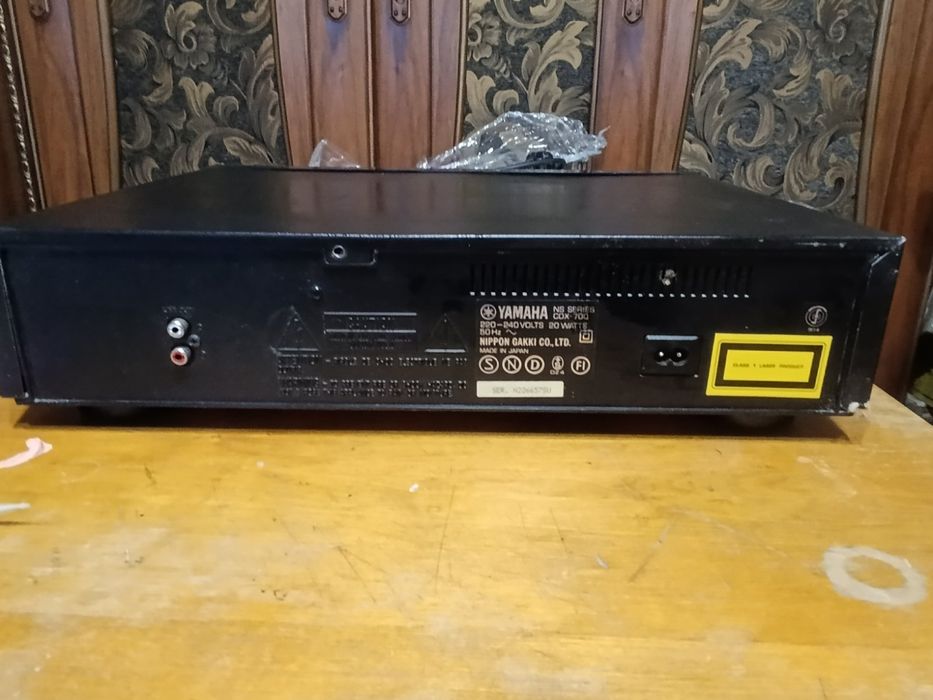 CD Проигрыватель yamaha cdx-700