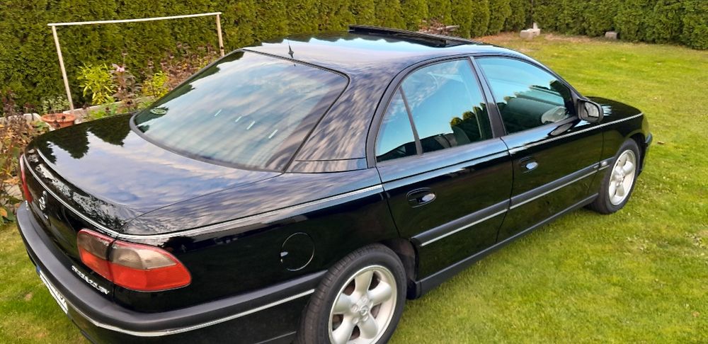 Opel omega B 2.0 16v Sport