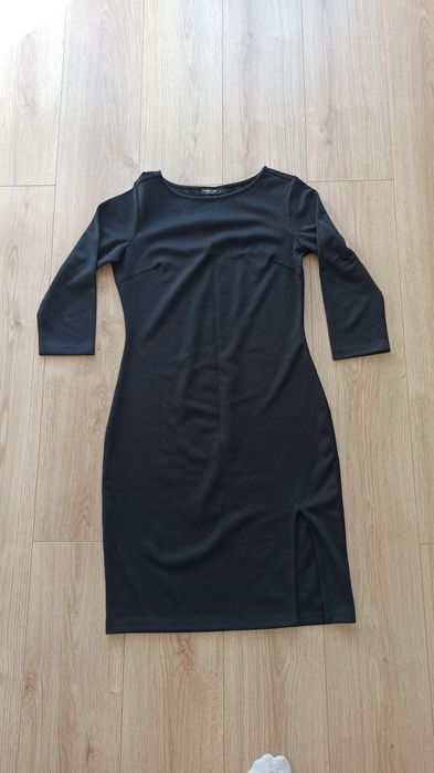 Czarna sukienka L