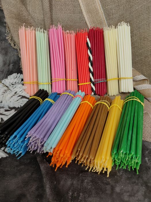 Кольорові воскові свічки. Свечи восковые