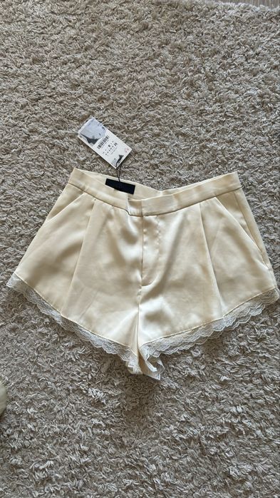 Сатиновые шорты Zara