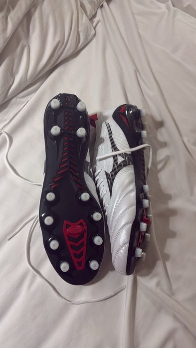 Chuteira mizuno elite