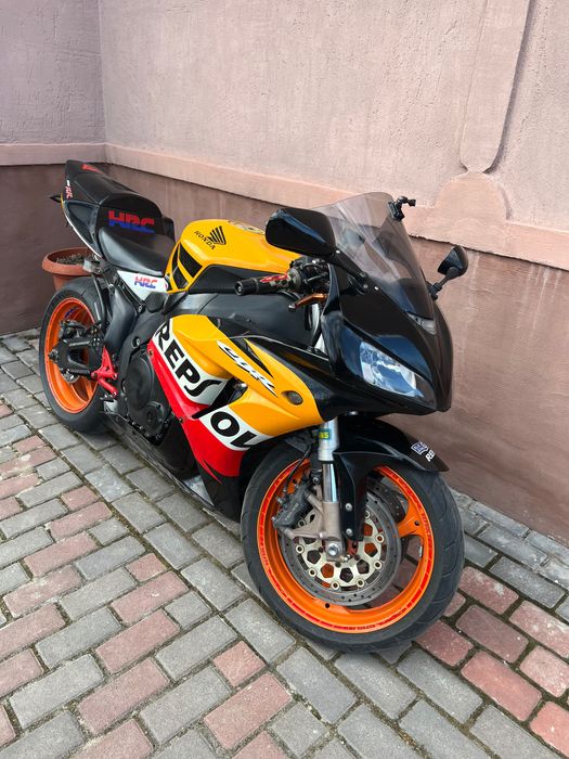 Honda CBR 1000 RR переоформлення