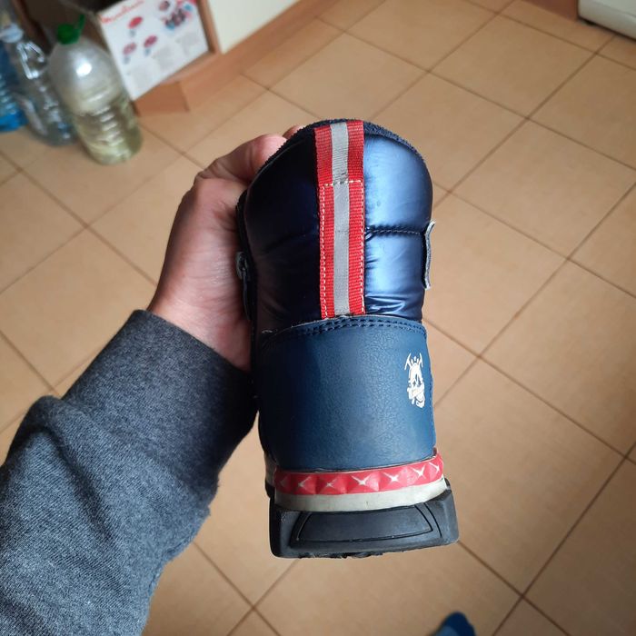 Продам зимові чоботи дитячі