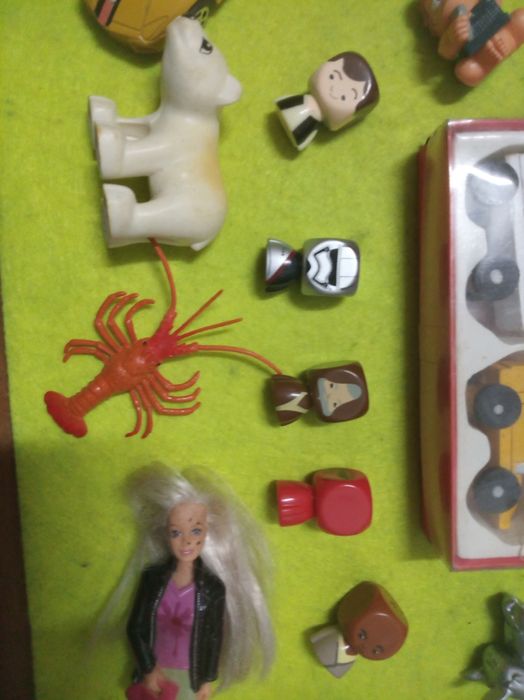 40 bonecos, BRINQUEDOS colecionáveis