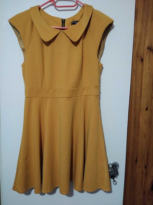 Elegancka sukienka z kołnierzykiem rozmiar M/L/XL