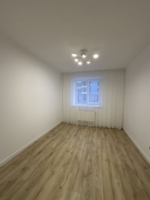 3-х кім вул. Національної Гвардії (МЖК) Паркове містечко