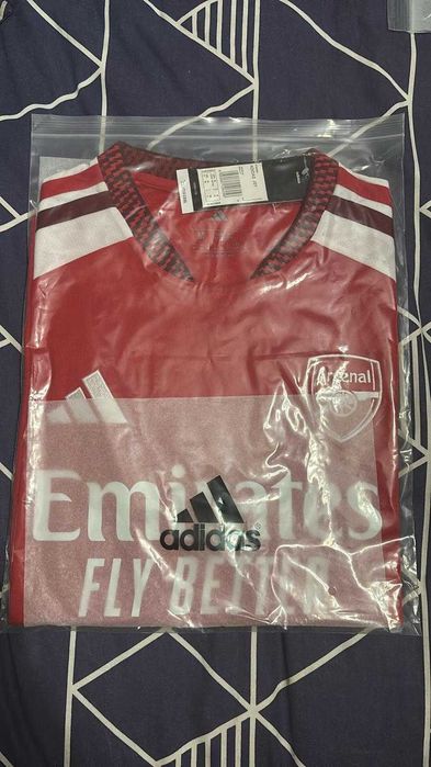 Vendo camisola principal do Arsenal