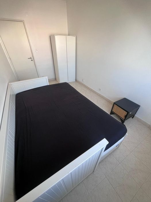 Quarto para arrendar em Odivelas