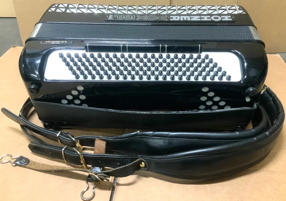 Hohner Atlantic IVs vox 5p midi
