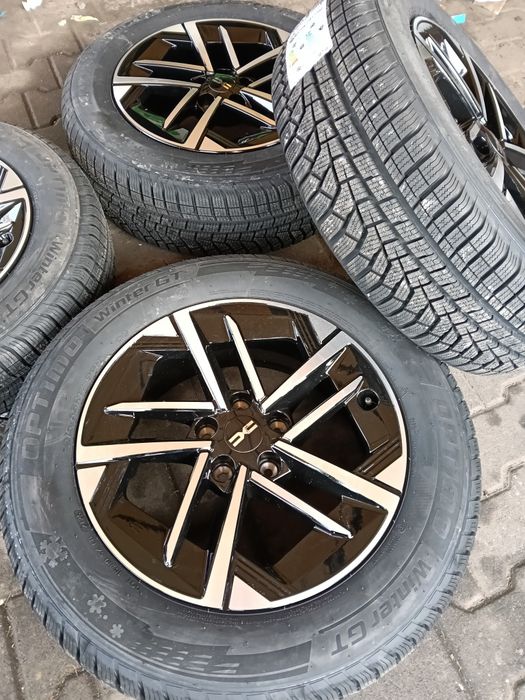 Nowe koła aluminiowe zimowe 215/65/17 Optimo Dacia duster bigster