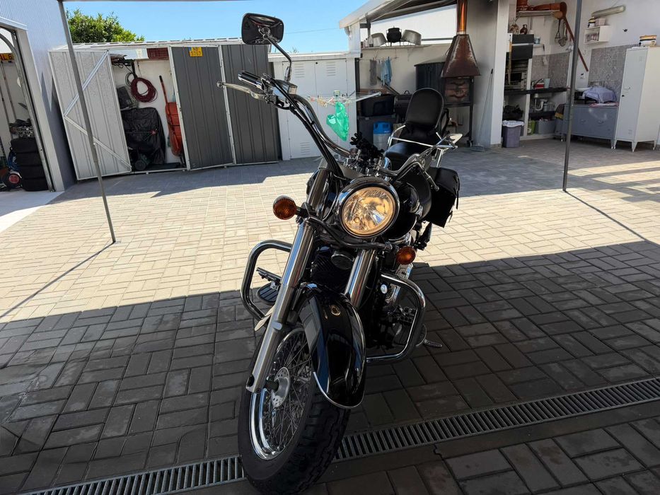 Bela moto sempre bem estimada
