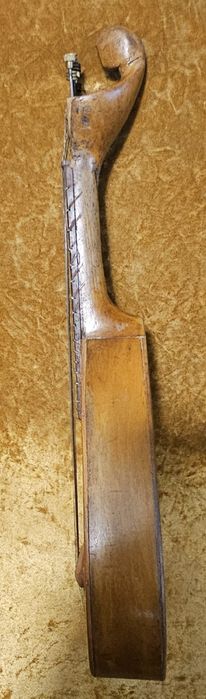 viola de fados séc. XIX 120.€