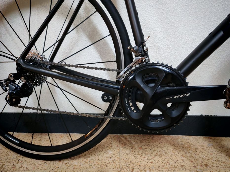 Trek Emonda SL5 em carbono – Ultegra 11v