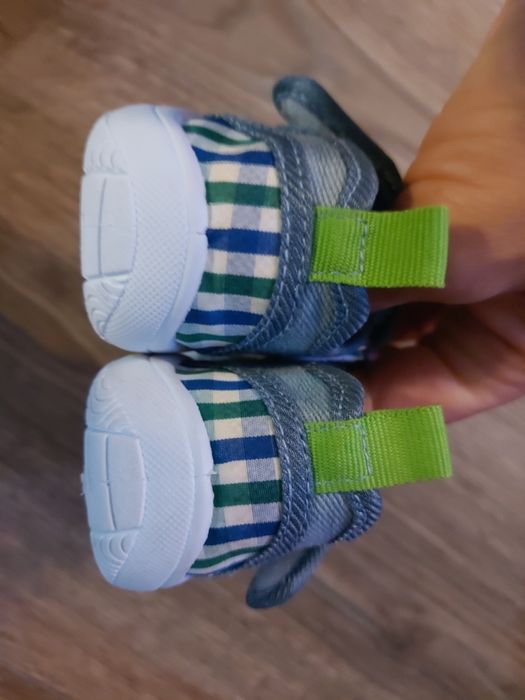 Kapcie 20/21 wkładka 12,5cm NOWE