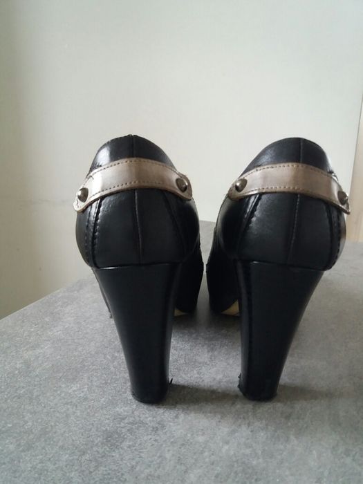 Czółenka, buty skórzane rozm. 38