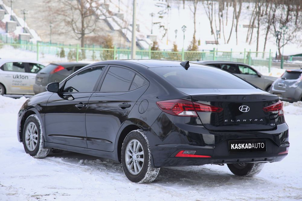 Hyundai Elantra 2020