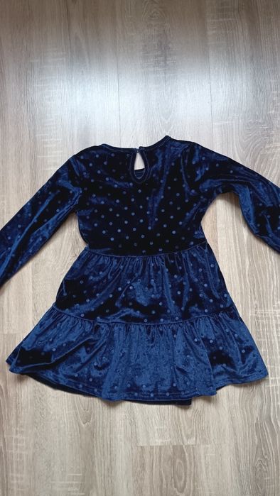 Elegancka sukienka rozm. 98 stan idealny