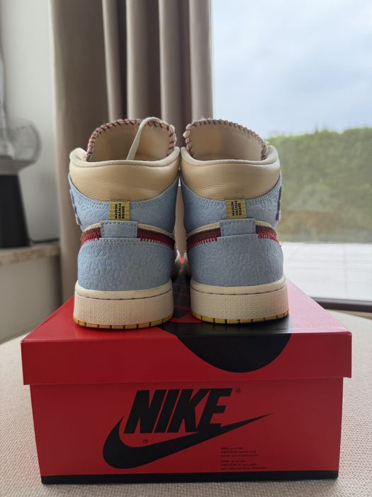 Nike Air Jordan 1 Mid Maison Chateau Rouge