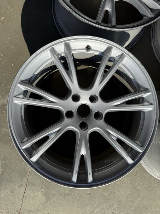 Диск, диски Tesla model Y, Тесла модель У. R 19
