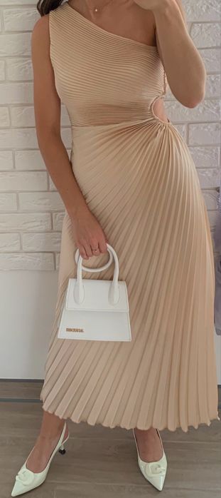 Плаття вечірнє.