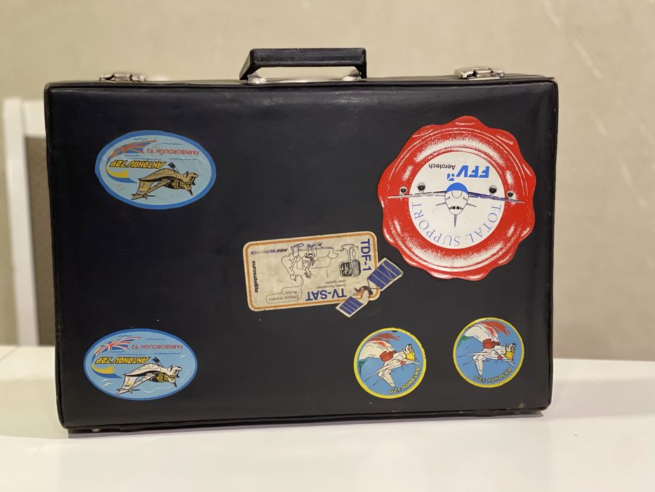 Ретро чемодан для фотосесії