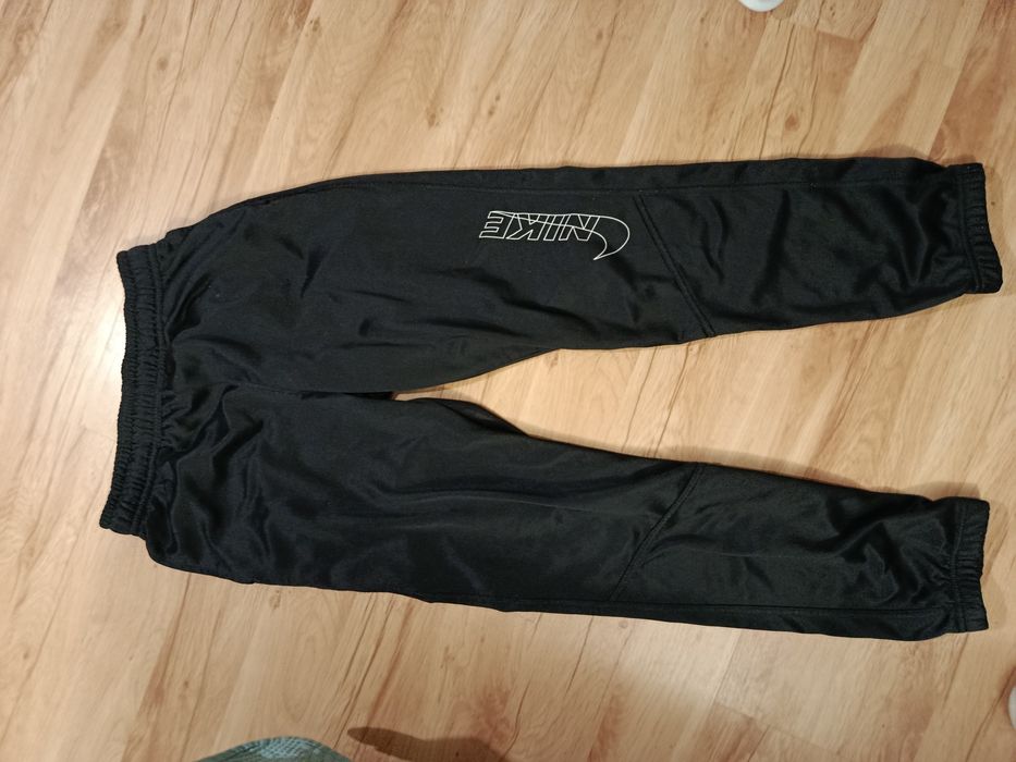 Dresy chłopięce Nike 164 czarne