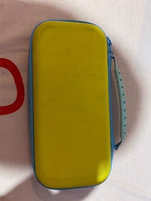 Nintendo switch lite coral