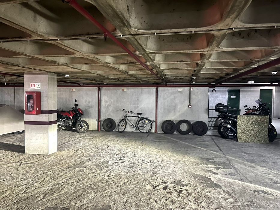 Lugar de garagem Oliveira Monteiro