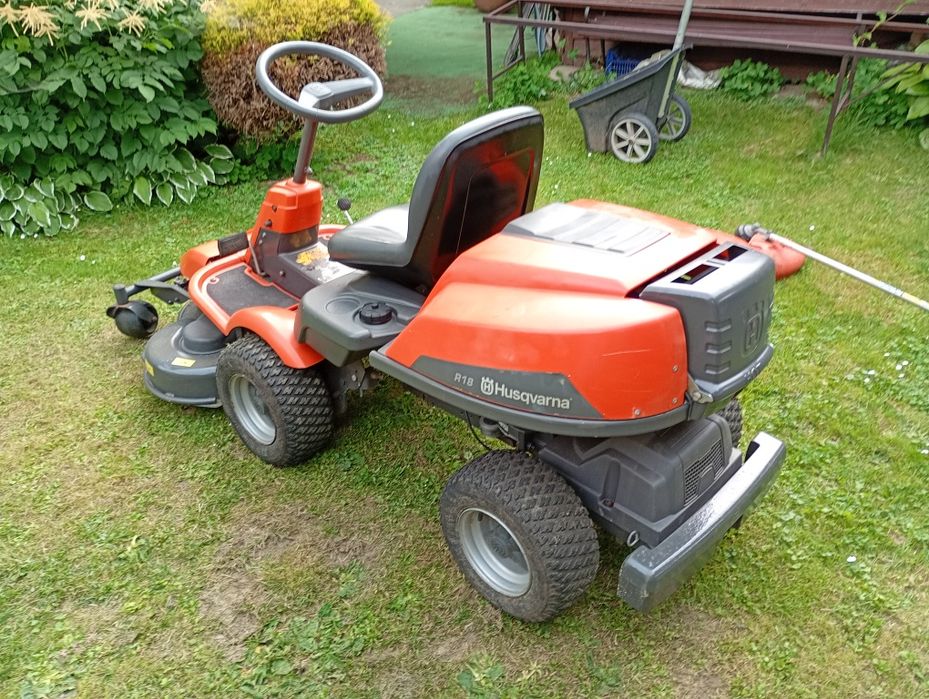 Traktorek kosiarka Husqvarna Rider R18 Hydro 17,5KM Briggs