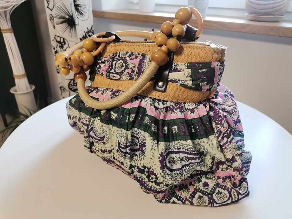 Torebka damska na różne okazje na innych aukcjach różne wzory i kolory