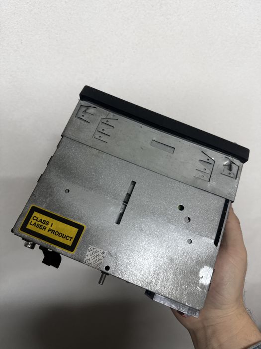 Rádio Automóvel Blaupunkt Brighton MP34 | CD / MP3