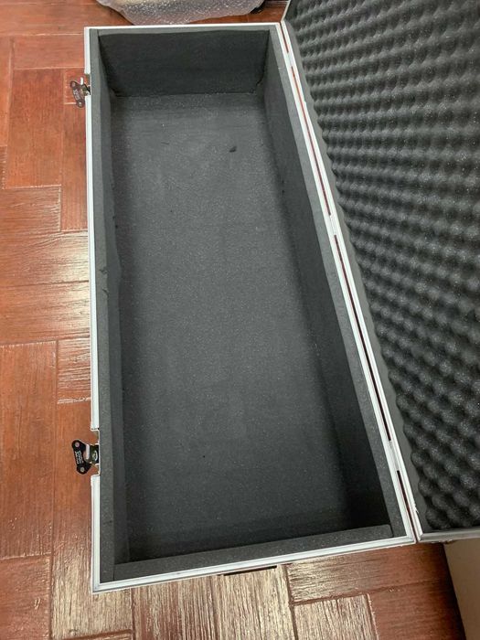 hardcase para teclados  e para mesa de mistura