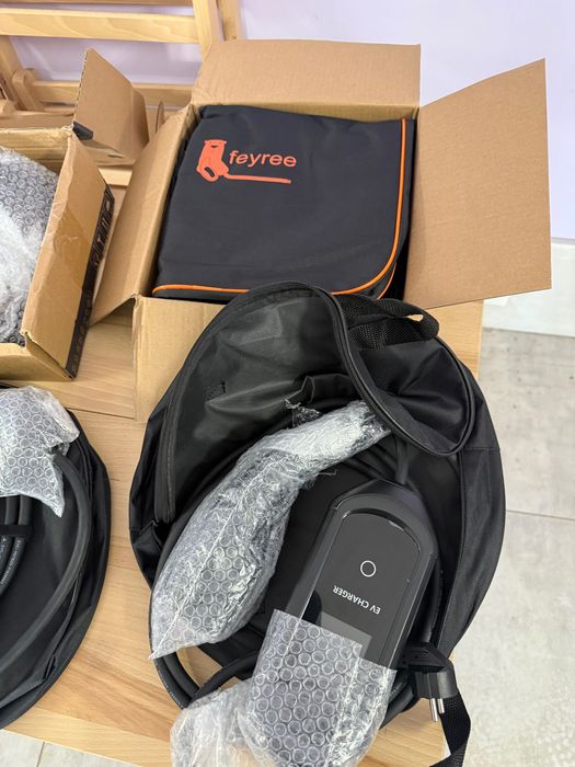 Зарядні пристрої до електромобіля