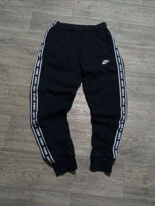 Штаны nike спортивние
