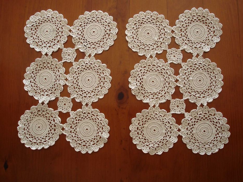Naperons em renda manual (cróche)