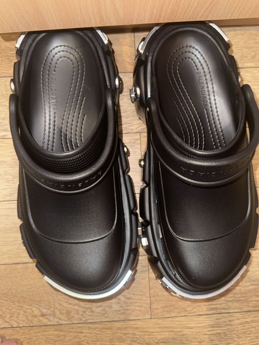 Баленсиага кроксы